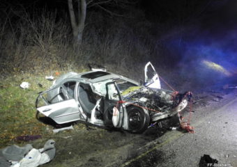 Schwerer Verkehrsunfall fordert die Feuerwehr Rosbach